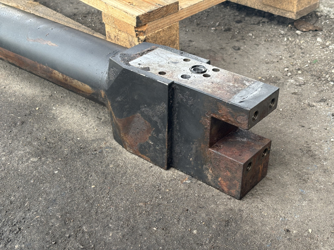 CAT TH 330 B  TH330B Siłownik Wysuwu Ramienia - Hydraulcylinder för Teleskoplastar: bild 2 CAT TH 330 B  TH330B Siłownik Wysuwu Ramienia - Hydraulcylinder för Teleskoplastar: bild 2