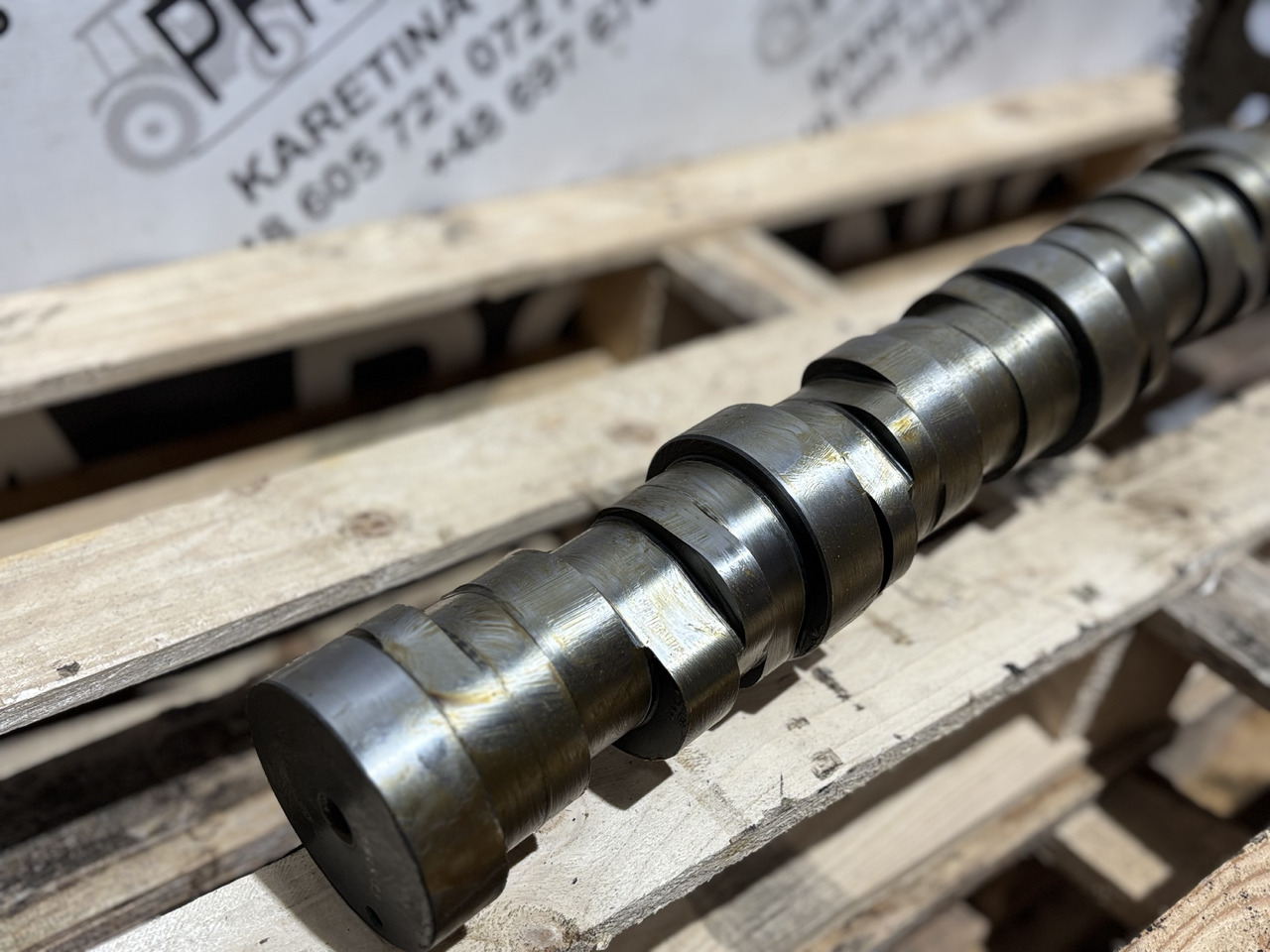 CLAAS Mercedes OM 502 LA V8 OM502LA Wałek Rozrządu 5420511201 - Kamaxel för Lantbruksmaskiner: bild 2 CLAAS Mercedes OM 502 LA V8 OM502LA Wałek Rozrządu 5420511201 - Kamaxel för Lantbruksmaskiner: bild 2