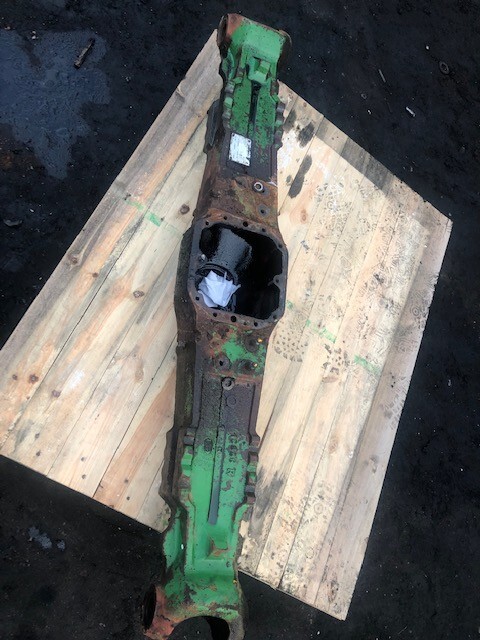 Carraro 26.21 , Carraro 18536 R obudowa mostu - Axel och reservdelar för Byggmaskiner: bild 1 Carraro 26.21 , Carraro 18536 R obudowa mostu - Axel och reservdelar för Byggmaskiner: bild 1