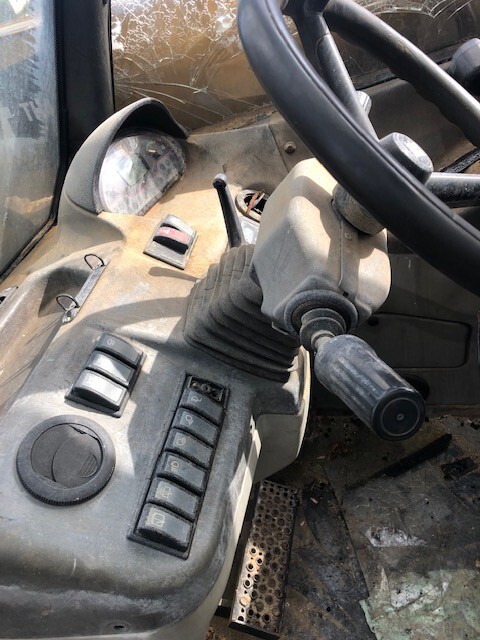 Cat TH Kabina - Hytt för Lantbruksmaskiner: bild 5 Cat TH Kabina - Hytt för Lantbruksmaskiner: bild 5