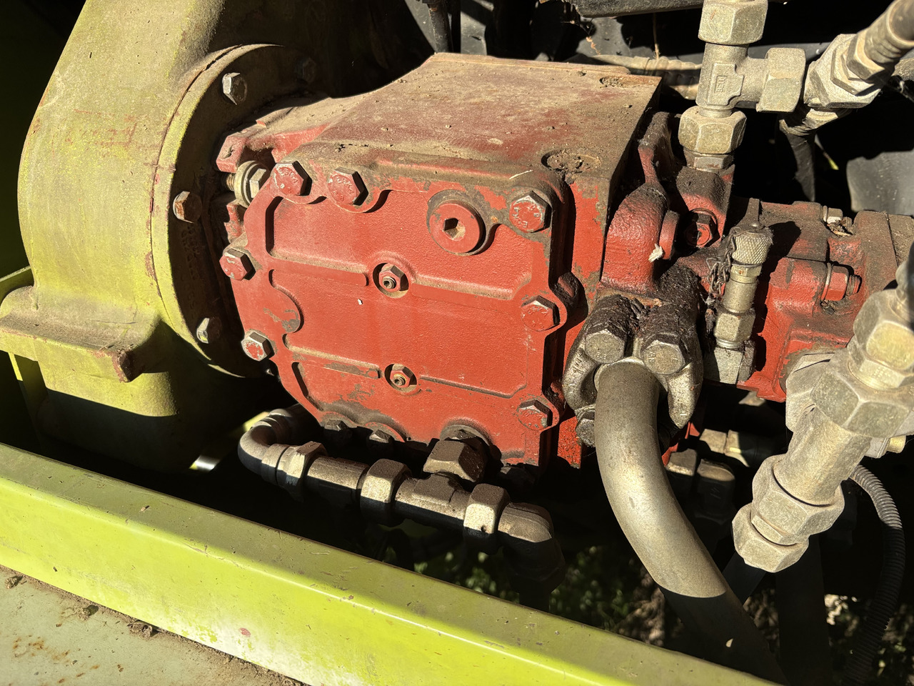 Claas Jaguar 800 820 840 860 880 Rozdzielacz Hydrauliczny Pompa Hydrauliczna - Hydraulpump för Lantbruksmaskiner: bild 2 Claas Jaguar 800 820 840 860 880 Rozdzielacz Hydrauliczny Pompa Hydrauliczna - Hydraulpump för Lantbruksmaskiner: bild 2