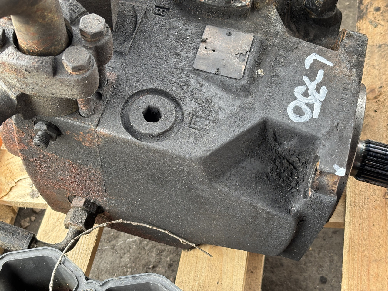 Claas Lexion 620 630 650 660 670 750 760 Pompa Hydrauliczna Hydrostat  0018024651  CZĘŚCI - Hydraulpump för Lantbruksmaskiner: bild 4 Claas Lexion 620 630 650 660 670 750 760 Pompa Hydrauliczna Hydrostat  0018024651  CZĘŚCI - Hydraulpump för Lantbruksmaskiner: bild 4