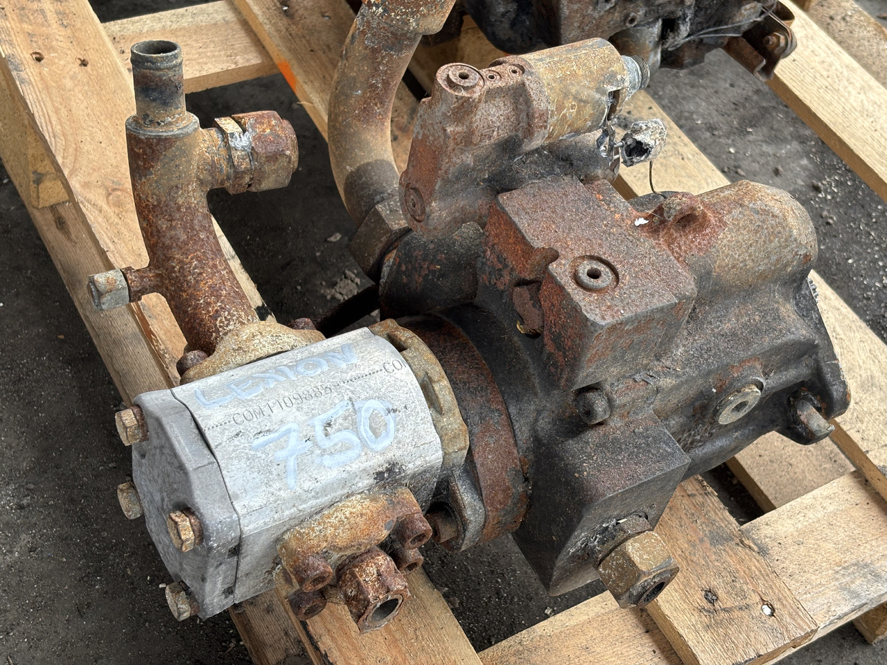 Claas Lexion 750 Danfos Bosch Rexroth Pompa Hydrauliczna KRR045DECD2NN KRR045 83024430 - Hydraulpump för Lantbruksmaskiner: bild 3 Claas Lexion 750 Danfos Bosch Rexroth Pompa Hydrauliczna KRR045DECD2NN KRR045 83024430 - Hydraulpump för Lantbruksmaskiner: bild 3