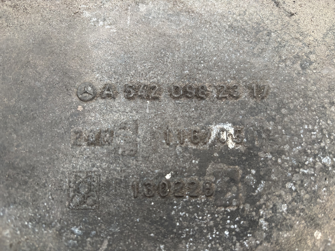 Claas Lexion 780 Kolektor Ssący OM502LA 5420982317 5420980617 - Insugsgrenrör för Skördetröska: bild 3 Claas Lexion 780 Kolektor Ssący OM502LA 5420982317 5420980617 - Insugsgrenrör för Skördetröska: bild 3