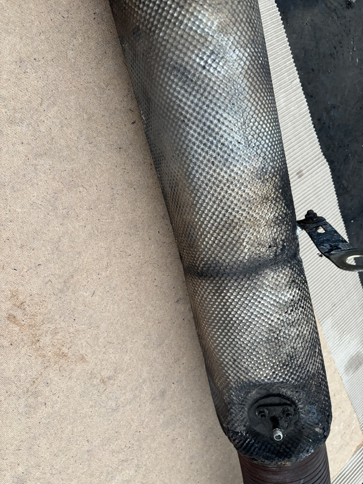 Claas Lexion 780 Rura Wydechowa Wydech EXHAUST PIPE ISO 0007804091 00 07819781 - Avgasrör för Skördetröska: bild 4 Claas Lexion 780 Rura Wydechowa Wydech EXHAUST PIPE ISO 0007804091 00 07819781 - Avgasrör för Skördetröska: bild 4