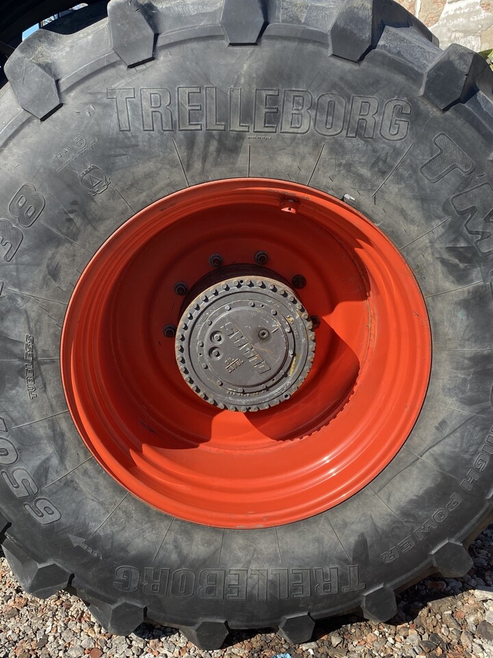 Claas Xerion 3300 Trac - Opony 650/85 R38 TRELLEBORG - Däck för Traktor: bild 3 Claas Xerion 3300 Trac - Opony 650/85 R38 TRELLEBORG - Däck för Traktor: bild 3