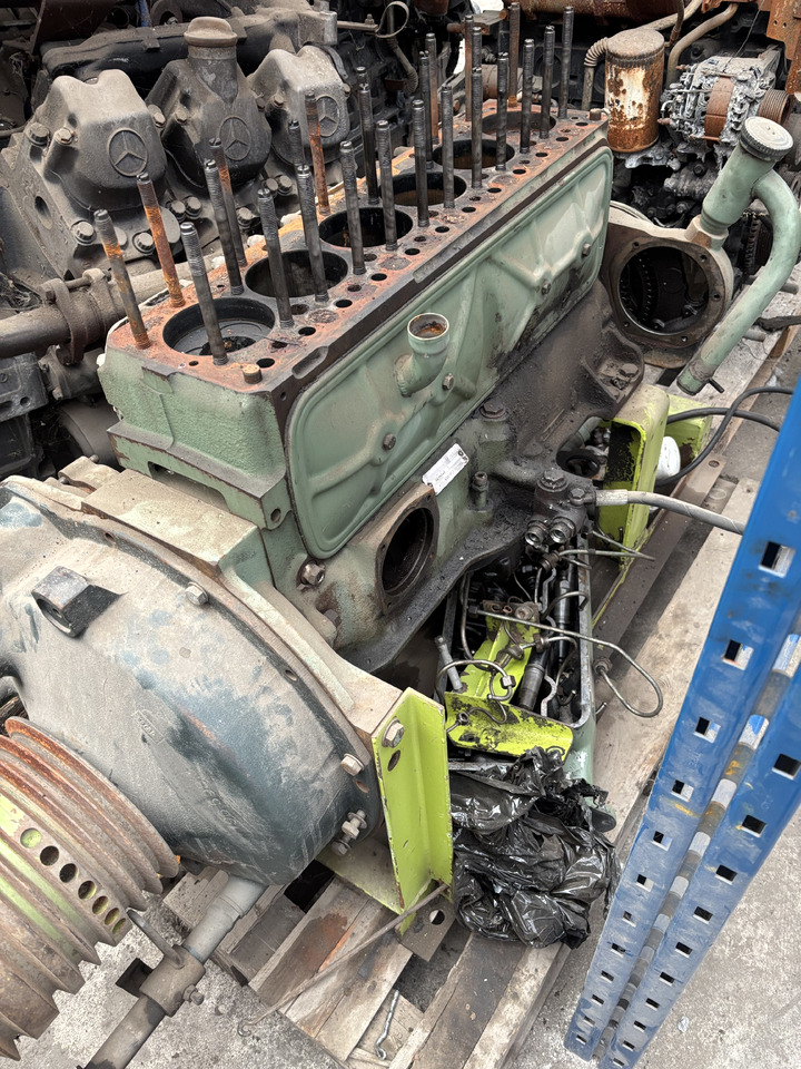 Daimler Benz Mercedes OM352 352.900 Silnik Części Blok - Motor och reservdelar för Lantbruksmaskiner: bild 1 Daimler Benz Mercedes OM352 352.900 Silnik Części Blok - Motor och reservdelar för Lantbruksmaskiner: bild 1
