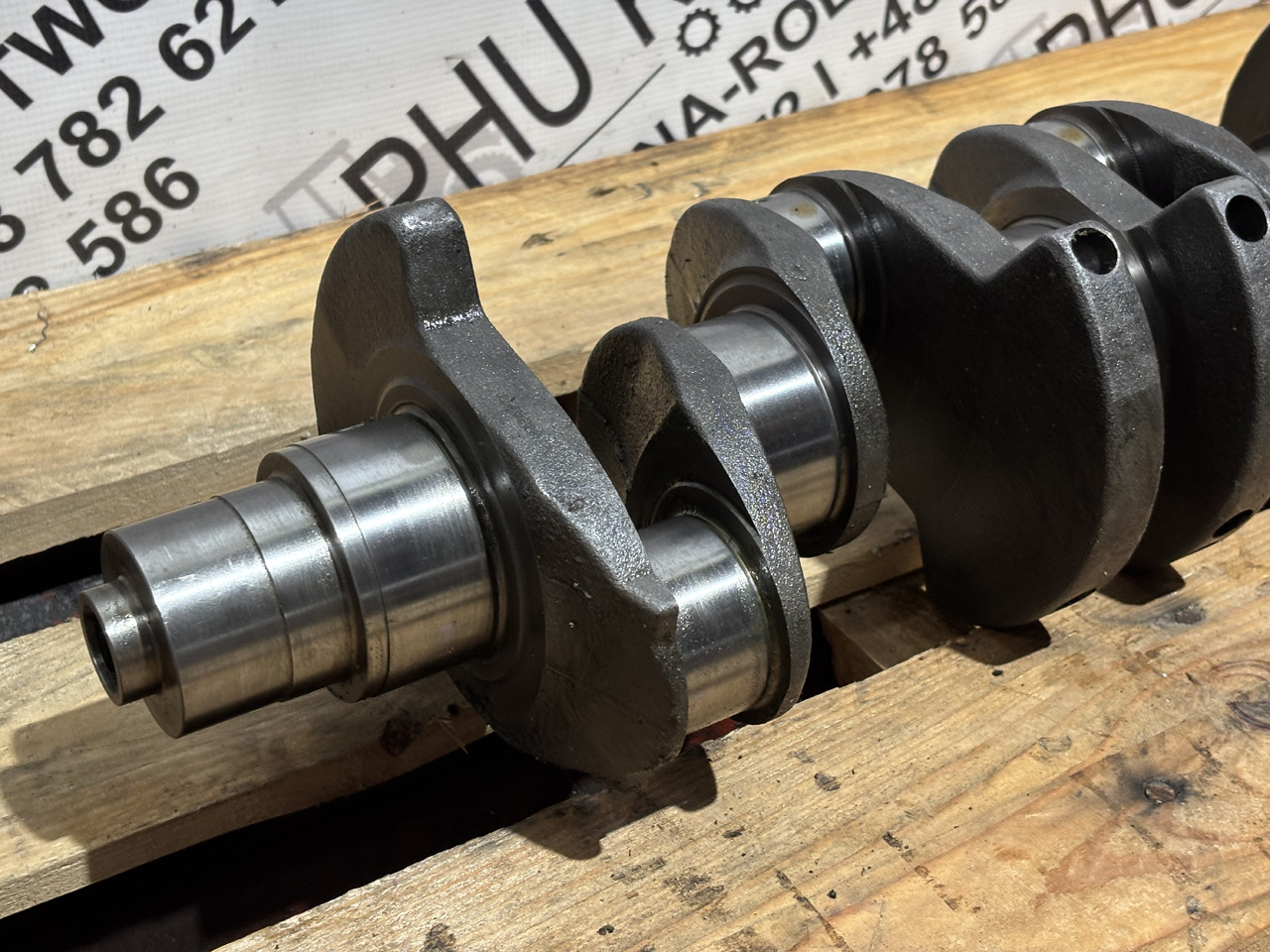 Deutz BF4M1011 BF4M2011C D4L2011 D2011L04 Wał Korbowy - Vevaxel för Lantbruksmaskiner: bild 2 Deutz BF4M1011 BF4M2011C D4L2011 D2011L04 Wał Korbowy - Vevaxel för Lantbruksmaskiner: bild 2