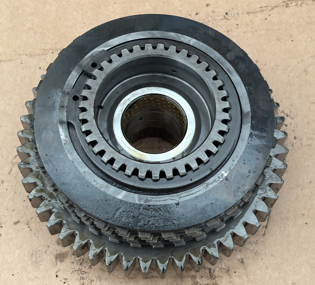 Deutz Fahr Agrotron 230 260 Skrzynia Biegów Tryb Zębatka Koło Zębate Sprzęgło CZĘŚCI 2094346045 - Växellåda för Lantbruksmaskiner: bild 1 Deutz Fahr Agrotron 230 260 Skrzynia Biegów Tryb Zębatka Koło Zębate Sprzęgło CZĘŚCI 2094346045 - Växellåda för Lantbruksmaskiner: bild 1