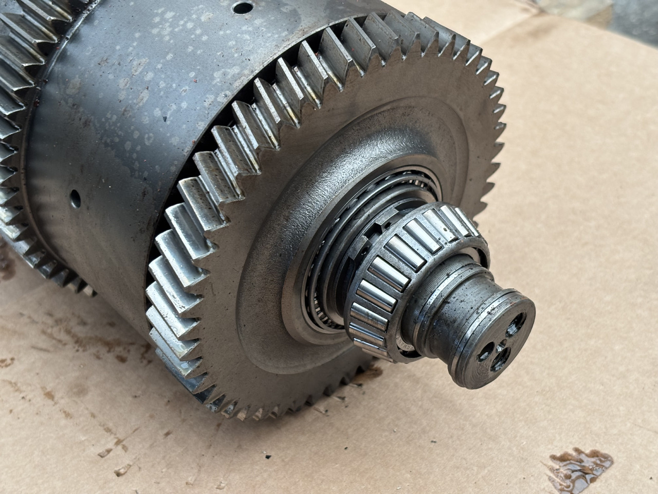 Deutz Fahr Agrotron 230 Skrzynia Biegów Kosz Obudowa Wał Tryb Zębatka Trzpień CZĘŚCI - Växellåda för Lantbruksmaskiner: bild 2 Deutz Fahr Agrotron 230 Skrzynia Biegów Kosz Obudowa Wał Tryb Zębatka Trzpień CZĘŚCI - Växellåda för Lantbruksmaskiner: bild 2