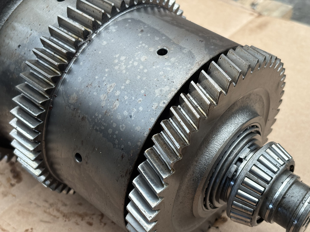 Deutz Fahr Agrotron 230 Skrzynia Biegów Kosz Obudowa Wał Tryb Zębatka Trzpień CZĘŚCI - Växellåda för Lantbruksmaskiner: bild 3 Deutz Fahr Agrotron 230 Skrzynia Biegów Kosz Obudowa Wał Tryb Zębatka Trzpień CZĘŚCI - Växellåda för Lantbruksmaskiner: bild 3