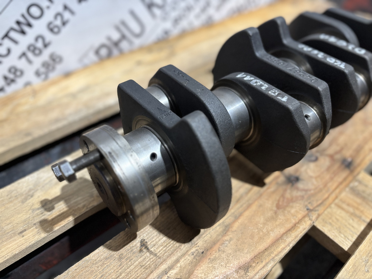 Deutz TCD 2011 04287163R Wał korbowy - Vevaxel för Lantbruksmaskiner: bild 4 Deutz TCD 2011 04287163R Wał korbowy - Vevaxel för Lantbruksmaskiner: bild 4