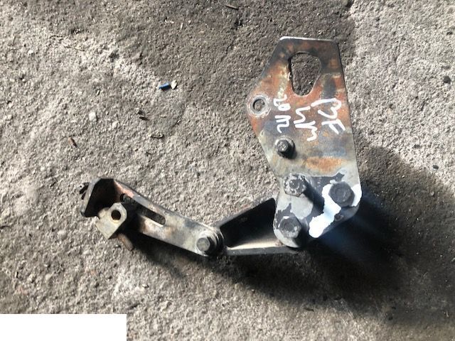 Deutz bf4m2012 - Napinacz Alternatora - Generator för Lantbruksmaskiner: bild 1 Deutz bf4m2012 - Napinacz Alternatora - Generator för Lantbruksmaskiner: bild 1