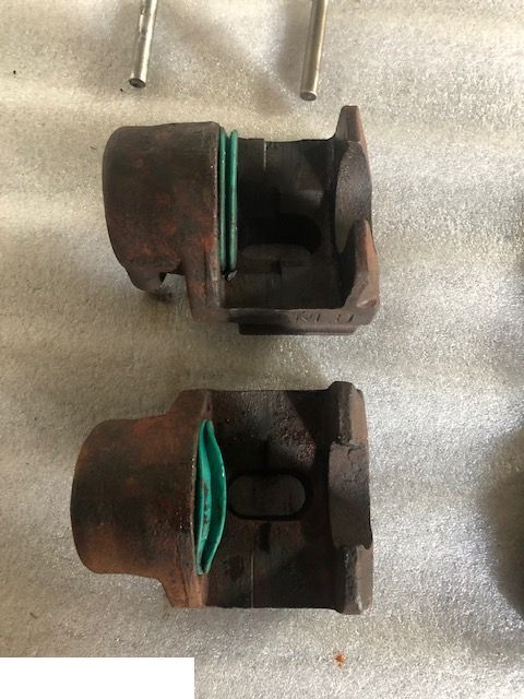 Dociski Hamulcowe - Merlo - Bromsdelar för Lantbruksmaskiner: bild 2 Dociski Hamulcowe - Merlo - Bromsdelar för Lantbruksmaskiner: bild 2