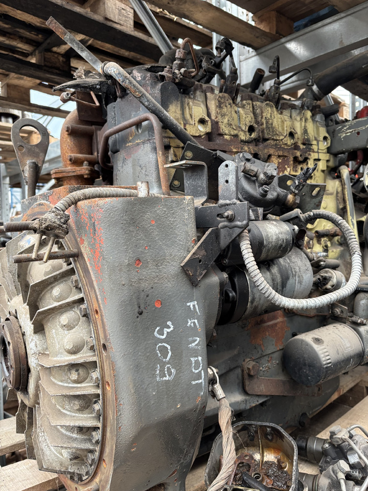 Fendt 309 Deutz TD226-B4 MWM Silnik Blok Pokrywa Obudowa Koło Zamachowe Miska Olejowa CZĘŚCI - Svänghjul för Lantbruksmaskiner: bild 2 Fendt 309 Deutz TD226-B4 MWM Silnik Blok Pokrywa Obudowa Koło Zamachowe Miska Olejowa CZĘŚCI - Svänghjul för Lantbruksmaskiner: bild 2