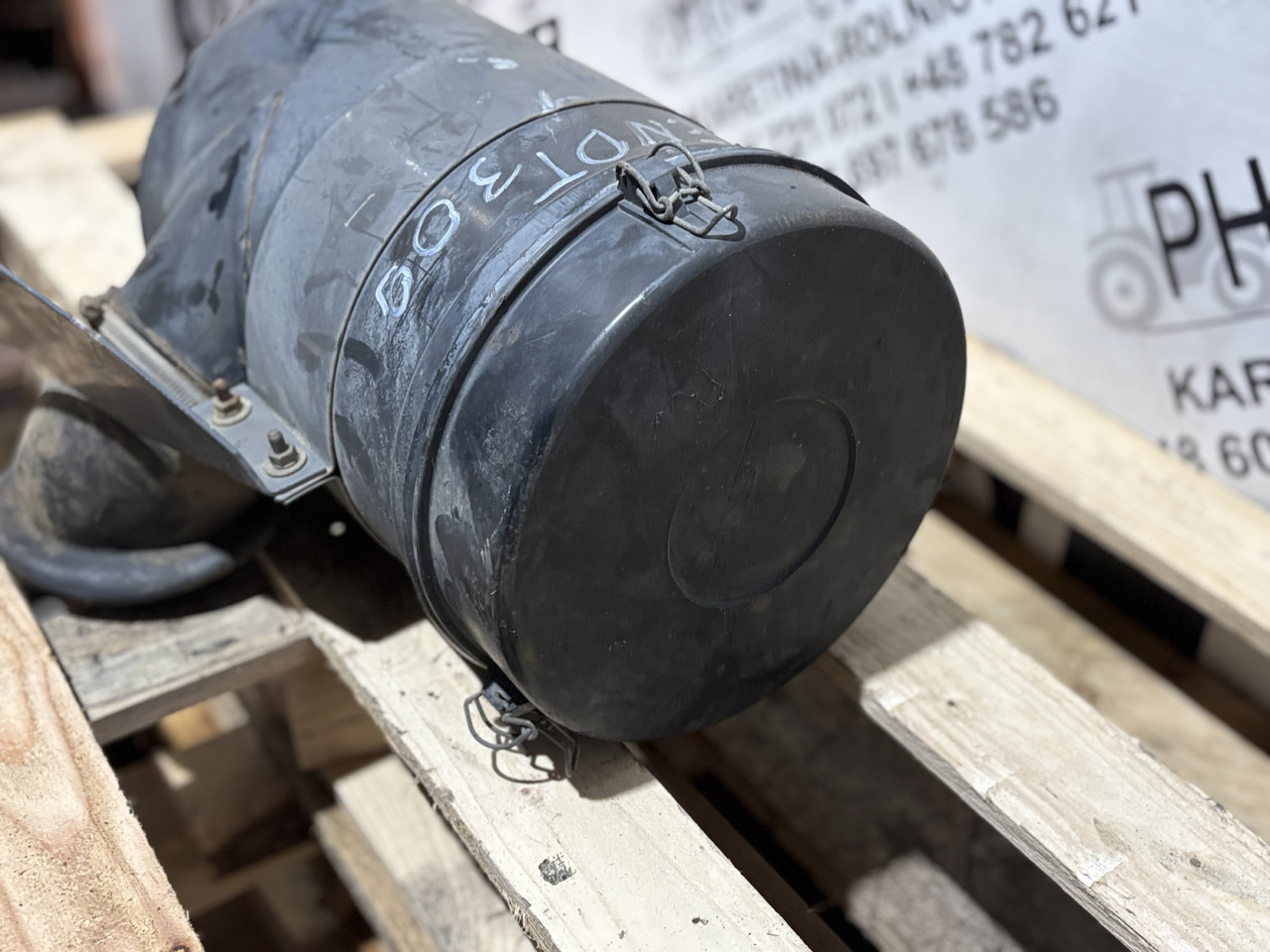 Fendt 309 Obudowa Filtra Powietrza - Luftfilter för Lantbruksmaskiner: bild 4 Fendt 309 Obudowa Filtra Powietrza - Luftfilter för Lantbruksmaskiner: bild 4