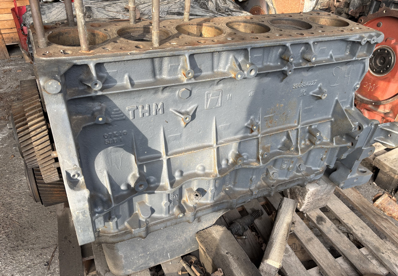 IVECO Stralis Cursor 10 THM Blok Wał Słupek Silnika Miska Olejowa 500334227 - Cylinderblock för Lantbruksmaskiner: bild 1 IVECO Stralis Cursor 10 THM Blok Wał Słupek Silnika Miska Olejowa 500334227 - Cylinderblock för Lantbruksmaskiner: bild 1