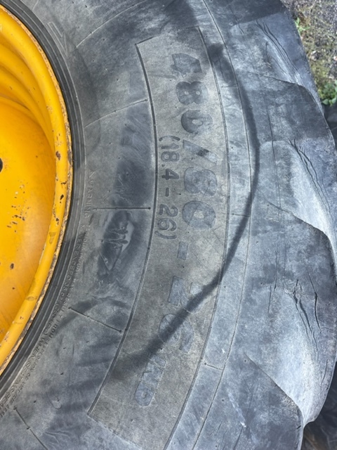 JCB 3cx Koło tylne 480/80-26 , 18.4-26 - Komplett hjul för Grävlastare: bild 2 JCB 3cx Koło tylne 480/80-26 , 18.4-26 - Komplett hjul för Grävlastare: bild 2