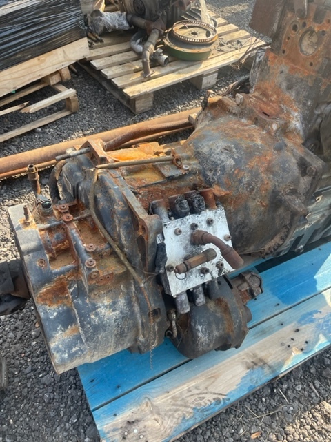 JCB 3cx skrzynia biegów części 442/00290/04/1784 - Växellåda för Lantbruksmaskiner: bild 1 JCB 3cx skrzynia biegów części 442/00290/04/1784 - Växellåda för Lantbruksmaskiner: bild 1