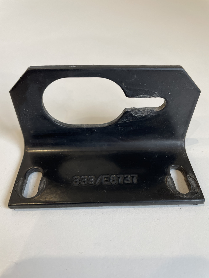 JCB 530 531 540 541 - podstawa czujnika skrętu kół 333/E8737 - Sensor för Lantbruksmaskiner: bild 1 JCB 530 531 540 541 - podstawa czujnika skrętu kół 333/E8737 - Sensor för Lantbruksmaskiner: bild 1