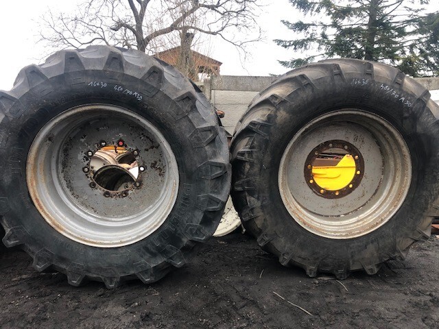 JCB Fastrack Koła 480/70 R30 , Felga 16x30 - Fälg för Lantbruksmaskiner: bild 1 JCB Fastrack Koła 480/70 R30 , Felga 16x30 - Fälg för Lantbruksmaskiner: bild 1