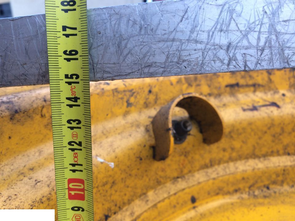 JCB Felga 13x20 - Fälg för Lantbruksmaskiner: bild 5 JCB Felga 13x20 - Fälg för Lantbruksmaskiner: bild 5
