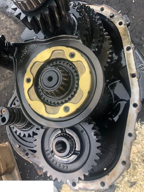 JCB - Skrzynia International Ratio 1:2 - Växellåda för Lantbruksmaskiner: bild 5 JCB - Skrzynia International Ratio 1:2 - Växellåda för Lantbruksmaskiner: bild 5