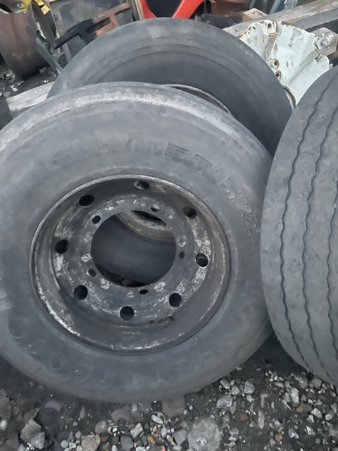 JCB koła kompletne 22,5 doskonałe na plac betonowy - Komplett hjul för Lantbruksmaskiner: bild 2 JCB koła kompletne 22,5 doskonałe na plac betonowy - Komplett hjul för Lantbruksmaskiner: bild 2