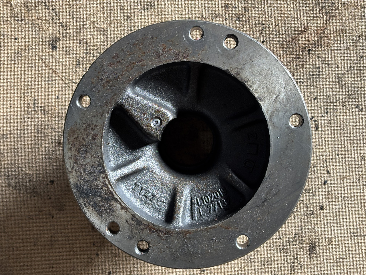 John Deere 6010 6110 6210 Pokrywa Łożyska Pierścień Łożysko L102019 AL112560 AL156506 - Motorlager för Lantbruksmaskiner: bild 3 John Deere 6010 6110 6210 Pokrywa Łożyska Pierścień Łożysko L102019 AL112560 AL156506 - Motorlager för Lantbruksmaskiner: bild 3