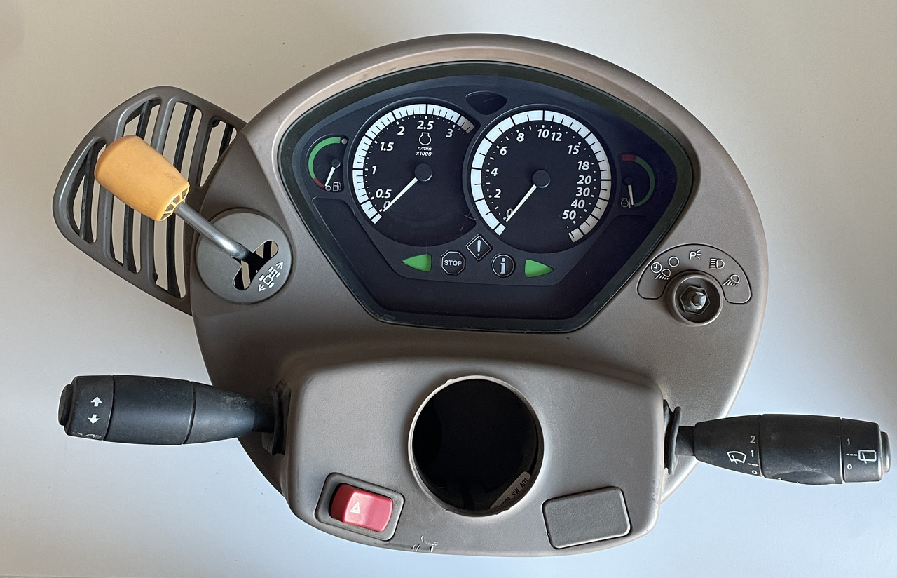 John Deere 6534 - moduł zegary panel instrumentów rewers - AL179168 - Instrumentbräda för Lantbruksmaskiner: bild 1 John Deere 6534 - moduł zegary panel instrumentów rewers - AL179168 - Instrumentbräda för Lantbruksmaskiner: bild 1