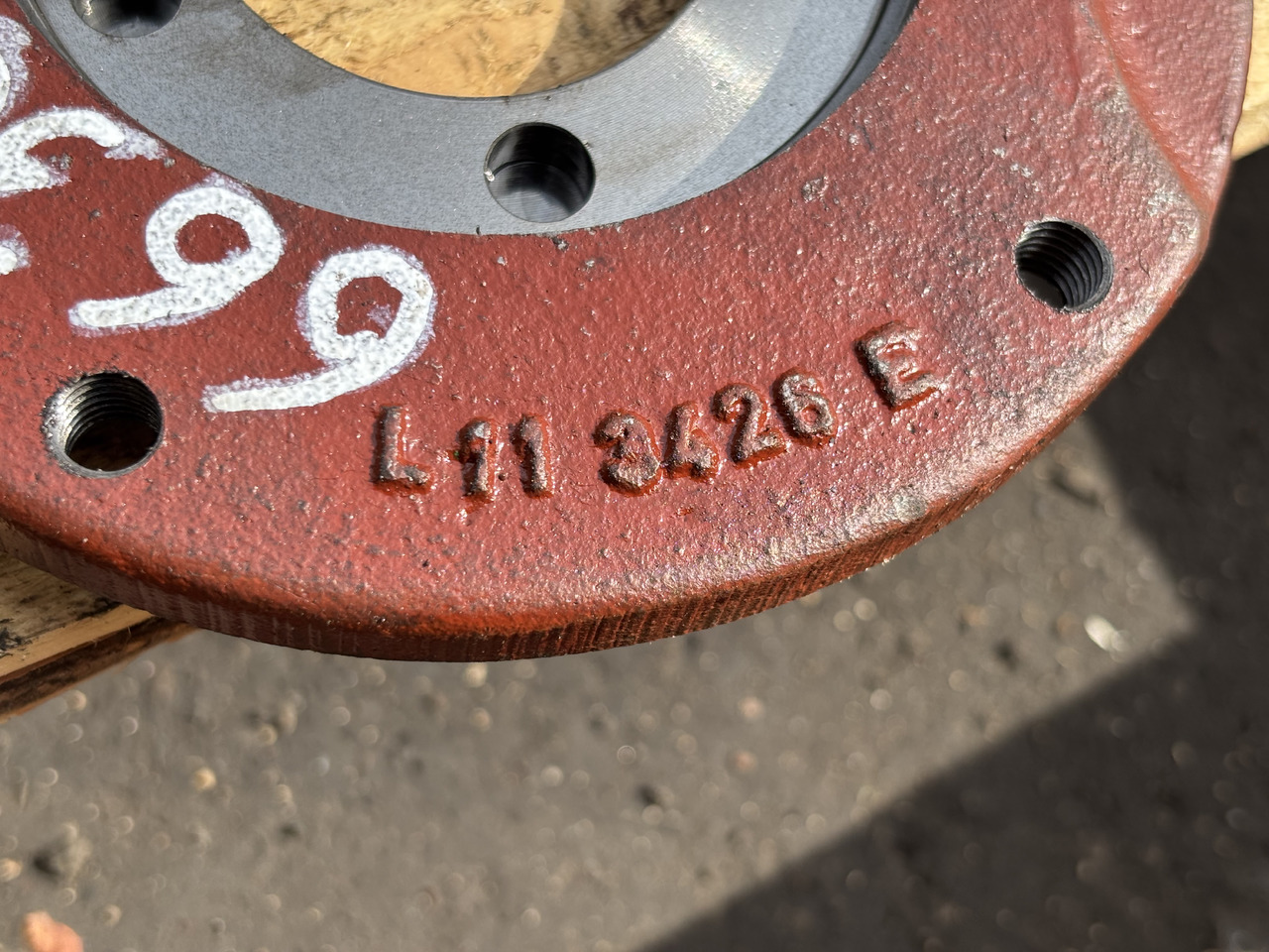 John Deere 6630 Obudowa Łożyska L113426 L215099 - Undervagnsdelar för Lantbruksmaskiner: bild 1 John Deere 6630 Obudowa Łożyska L113426 L215099 - Undervagnsdelar för Lantbruksmaskiner: bild 1