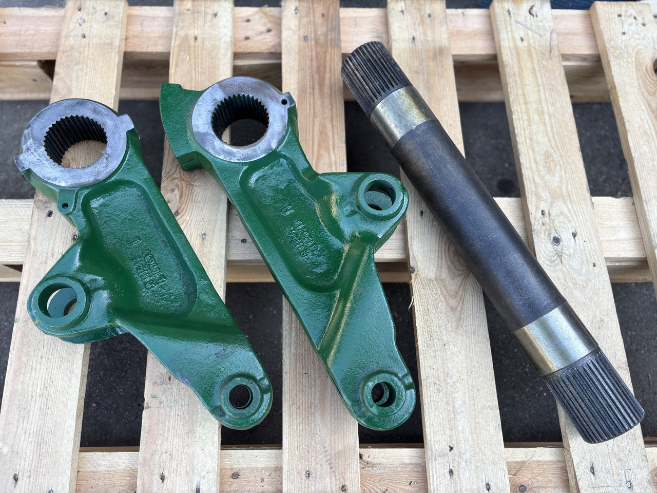 John Deere 6800 6900 7000 Wałek + ramiona podnośnika komplet R126713 L100694 - Momentstag för Lantbruksmaskiner: bild 3 John Deere 6800 6900 7000 Wałek + ramiona podnośnika komplet R126713 L100694 - Momentstag för Lantbruksmaskiner: bild 3