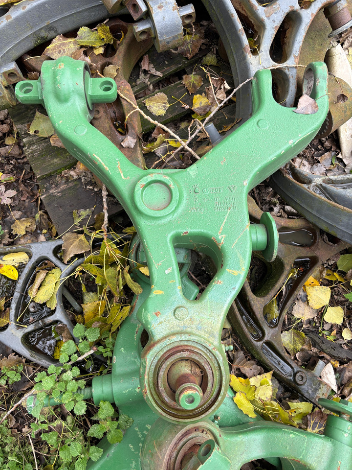 John Deere 8120 8220 8320 Lewy Prawy Wachacz R537611 R537610 - Fjädring för Lantbruksmaskiner: bild 1 John Deere 8120 8220 8320 Lewy Prawy Wachacz R537611 R537610 - Fjädring för Lantbruksmaskiner: bild 1