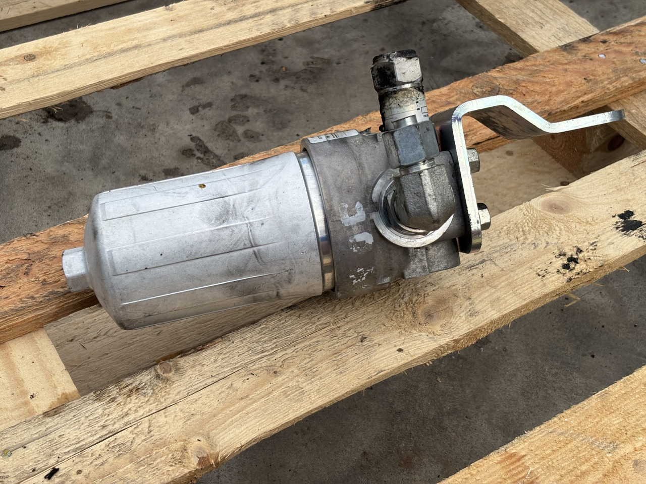 John Deere 8200 8400 8600 Filtr Płynu Hydraulicznego AXE64212 AXE82466 - Hydraulisk filter för Lantbruksmaskiner: bild 3 John Deere 8200 8400 8600 Filtr Płynu Hydraulicznego AXE64212 AXE82466 - Hydraulisk filter för Lantbruksmaskiner: bild 3