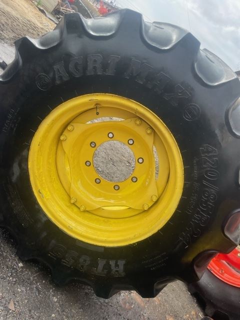 John deere Felga 15x24 - Fälg för Lantbruksmaskiner: bild 2 John deere Felga 15x24 - Fälg för Lantbruksmaskiner: bild 2