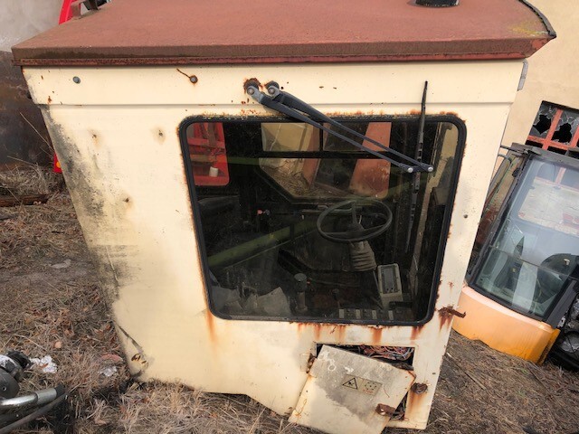 Kabina - Hytt för Lantbruksmaskiner: bild 4 Kabina - Hytt för Lantbruksmaskiner: bild 4