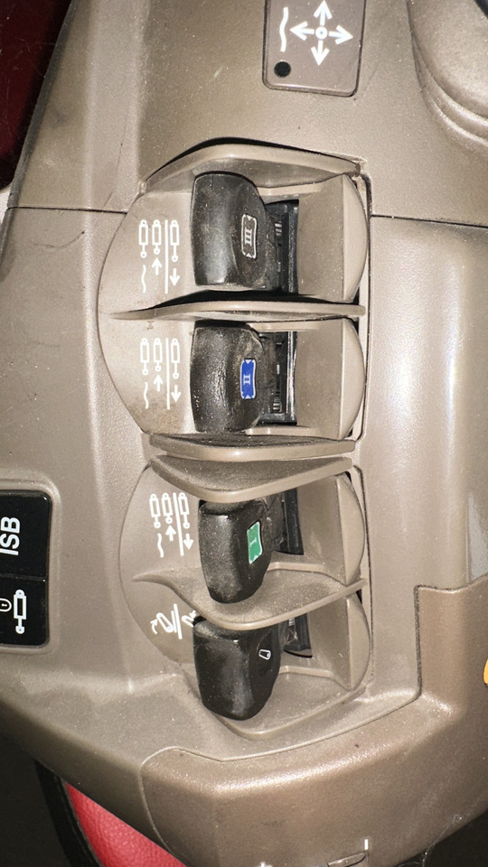 Klawisze hydrauliki john deere panel sterowania - Instrumentbräda för Lantbruksmaskiner: bild 4 Klawisze hydrauliki john deere panel sterowania - Instrumentbräda för Lantbruksmaskiner: bild 4