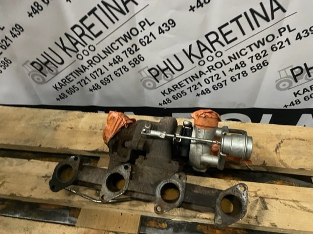 Kubota V3600 , V3300 kolektor wydechowy turbospręźarka turbina - Avgasgrenrör för Lantbruksmaskiner: bild 4 Kubota V3600 , V3300 kolektor wydechowy turbospręźarka turbina - Avgasgrenrör för Lantbruksmaskiner: bild 4
