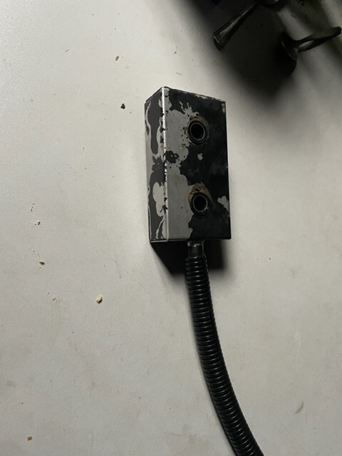 Manitou Bobcat Massey Ferguson - Czujnik Przeciąźenia ~ Czujnik - Sensor för Lantbruksmaskiner: bild 1 Manitou Bobcat Massey Ferguson - Czujnik Przeciąźenia ~ Czujnik - Sensor för Lantbruksmaskiner: bild 1