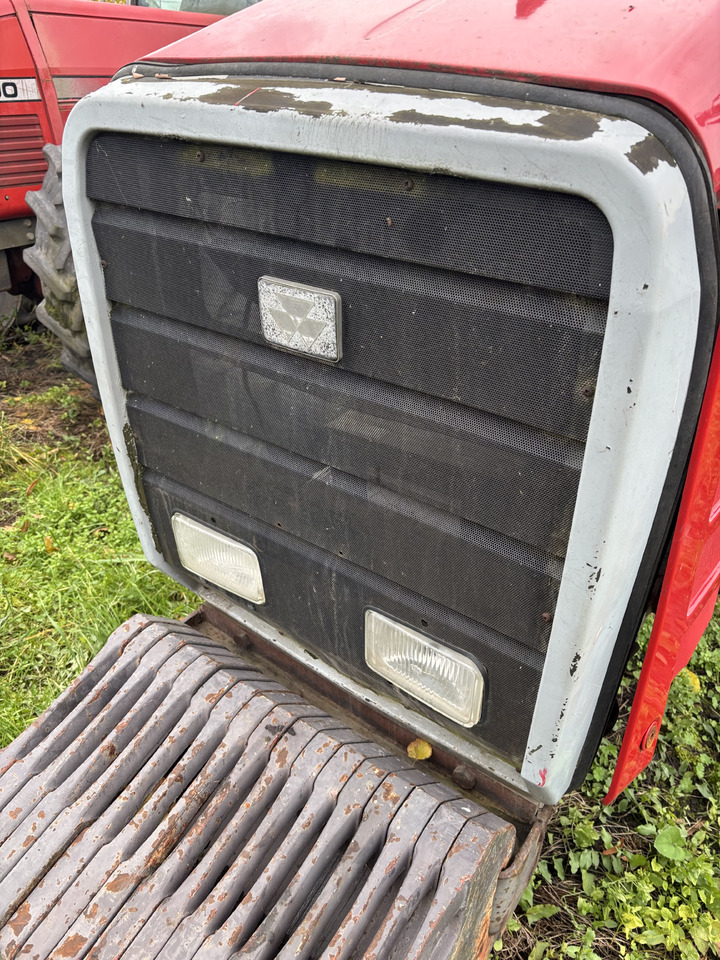 Massey Ferguson 8160 Kratka Przednia Maska CZĘŚCI 3713209M1 3713208M1 3714392M91 3713213M92 - Galler för Lantbruksmaskiner: bild 1 Massey Ferguson 8160 Kratka Przednia Maska CZĘŚCI 3713209M1 3713208M1 3714392M91 3713213M92 - Galler för Lantbruksmaskiner: bild 1