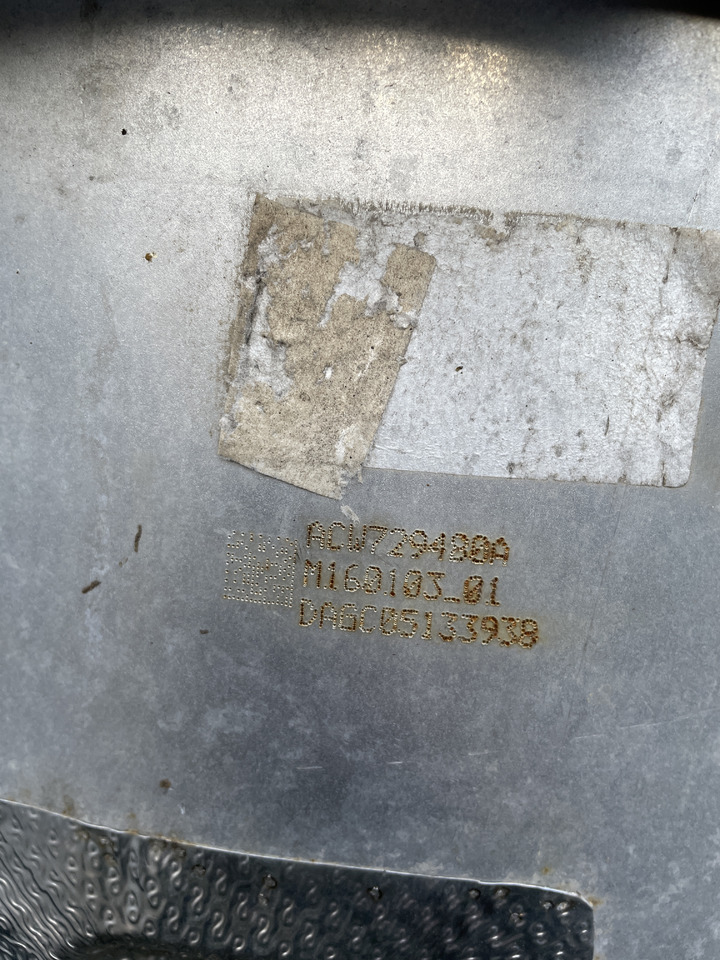 Massey Fergusson 8670 - wydech tłumik - Ljuddämpare för Lantbruksmaskiner: bild 4 Massey Fergusson 8670 - wydech tłumik - Ljuddämpare för Lantbruksmaskiner: bild 4