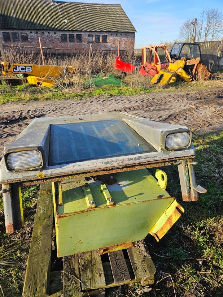 Matbro ładowarka - dach - Karosseri och exteriör för Lantbruksmaskiner: bild 2 Matbro ładowarka - dach - Karosseri och exteriör för Lantbruksmaskiner: bild 2