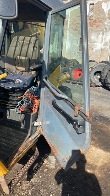 Matbro ts270 ts280 drzwi komplet - Dörr och reservdelar för Lantbruksmaskiner: bild 1 Matbro ts270 ts280 drzwi komplet - Dörr och reservdelar för Lantbruksmaskiner: bild 1