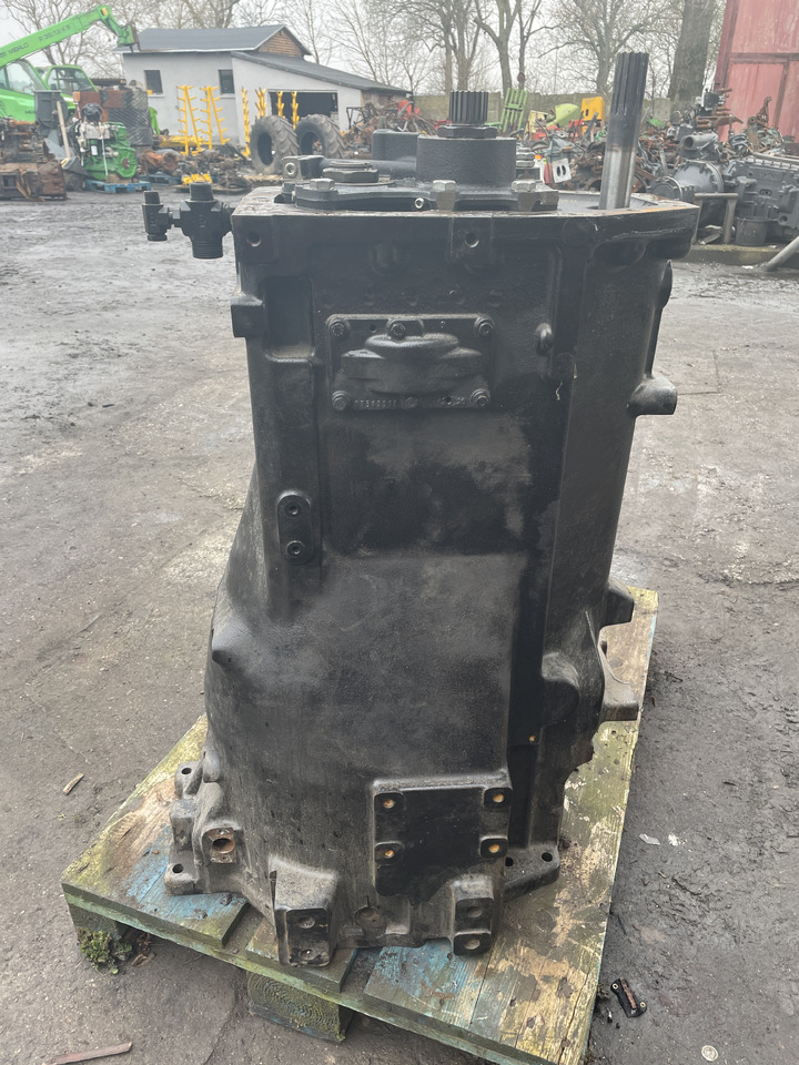 New Holland T7.225 - skrzynia biegów 47960856 - Växellåda för Lantbruksmaskiner: bild 3 New Holland T7.225 - skrzynia biegów 47960856 - Växellåda för Lantbruksmaskiner: bild 3