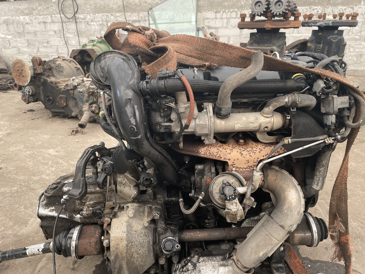 Peugeot Citroen silnik 2,0 HDI - kompletny ze skrzynią - Motor för Personbil: bild 2 Peugeot Citroen silnik 2,0 HDI - kompletny ze skrzynią - Motor för Personbil: bild 2