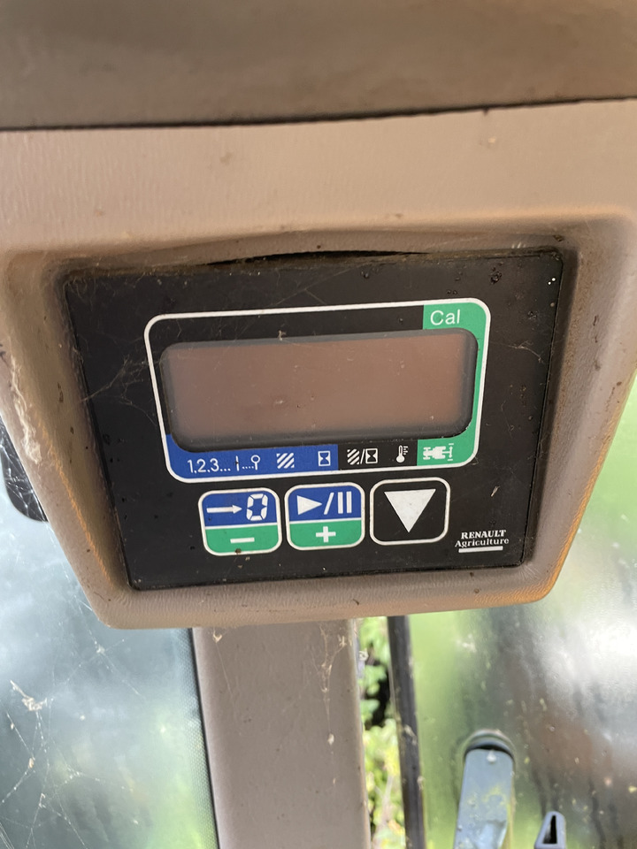Renault Ares - wyświetlacz monitor - Instrumentbräda för Lantbruksmaskiner: bild 1 Renault Ares - wyświetlacz monitor - Instrumentbräda för Lantbruksmaskiner: bild 1