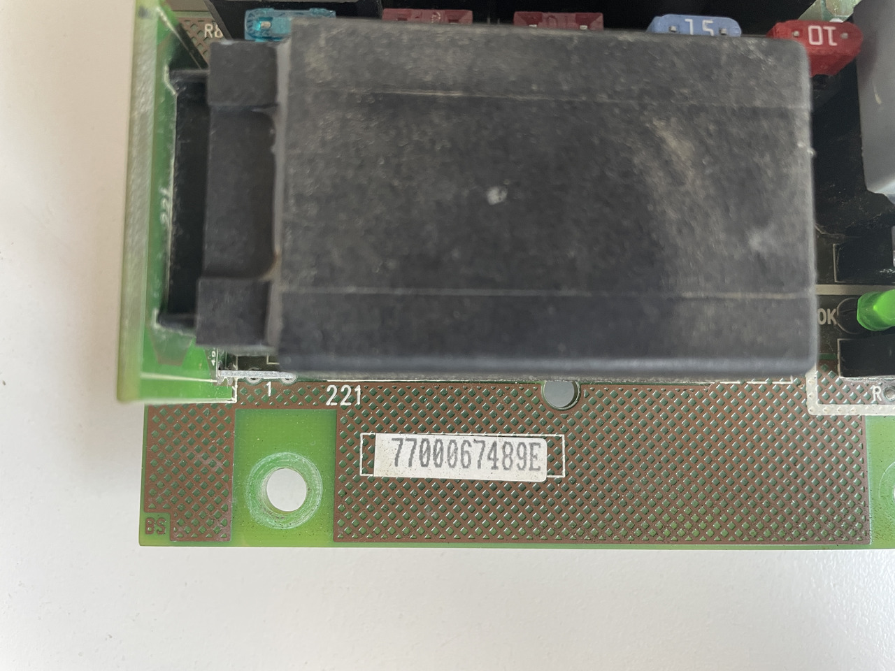 Renault Claas Ares - płyta bezpieczników 7700067489 - Säkring: bild 2 Renault Claas Ares - płyta bezpieczników 7700067489 - Säkring: bild 2