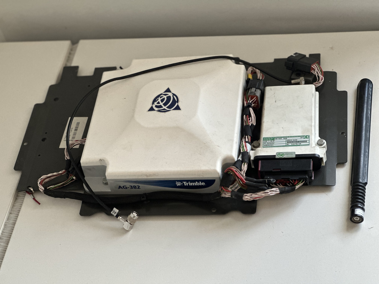 System Nawigacyjny Valtra Fendt Varioguide RTK Trimble AG-382 - Navigationssystem för Lantbruksmaskiner: bild 1 System Nawigacyjny Valtra Fendt Varioguide RTK Trimble AG-382 - Navigationssystem för Lantbruksmaskiner: bild 1