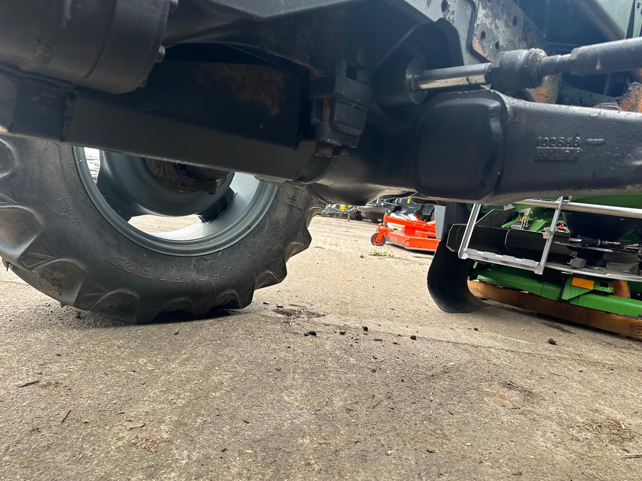 Traktor Valtra 8150 8150-4 - cała na części: bild 18 Traktor Valtra 8150 8150-4 - cała na części: bild 18