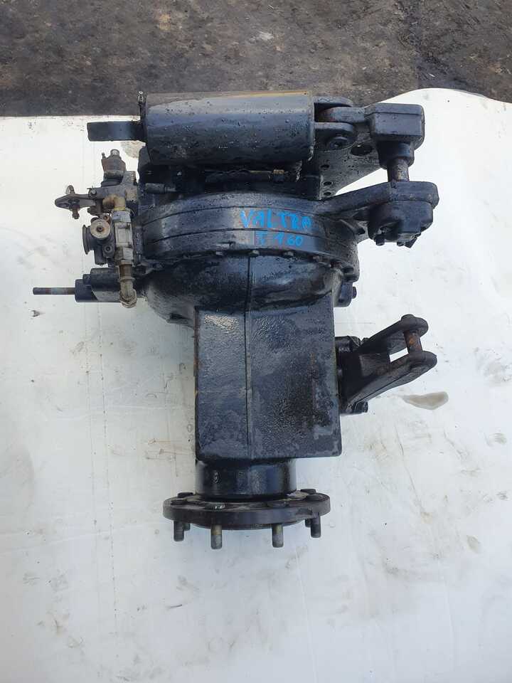Valtra T170 - Zwolnica - Zwrotnica - Półoś - Skrzynia - Silnik - Siłowniki - Tylny WOM - Styrspindel för Lantbruksmaskiner: bild 2 Valtra T170 - Zwolnica - Zwrotnica - Półoś - Skrzynia - Silnik - Siłowniki - Tylny WOM - Styrspindel för Lantbruksmaskiner: bild 2